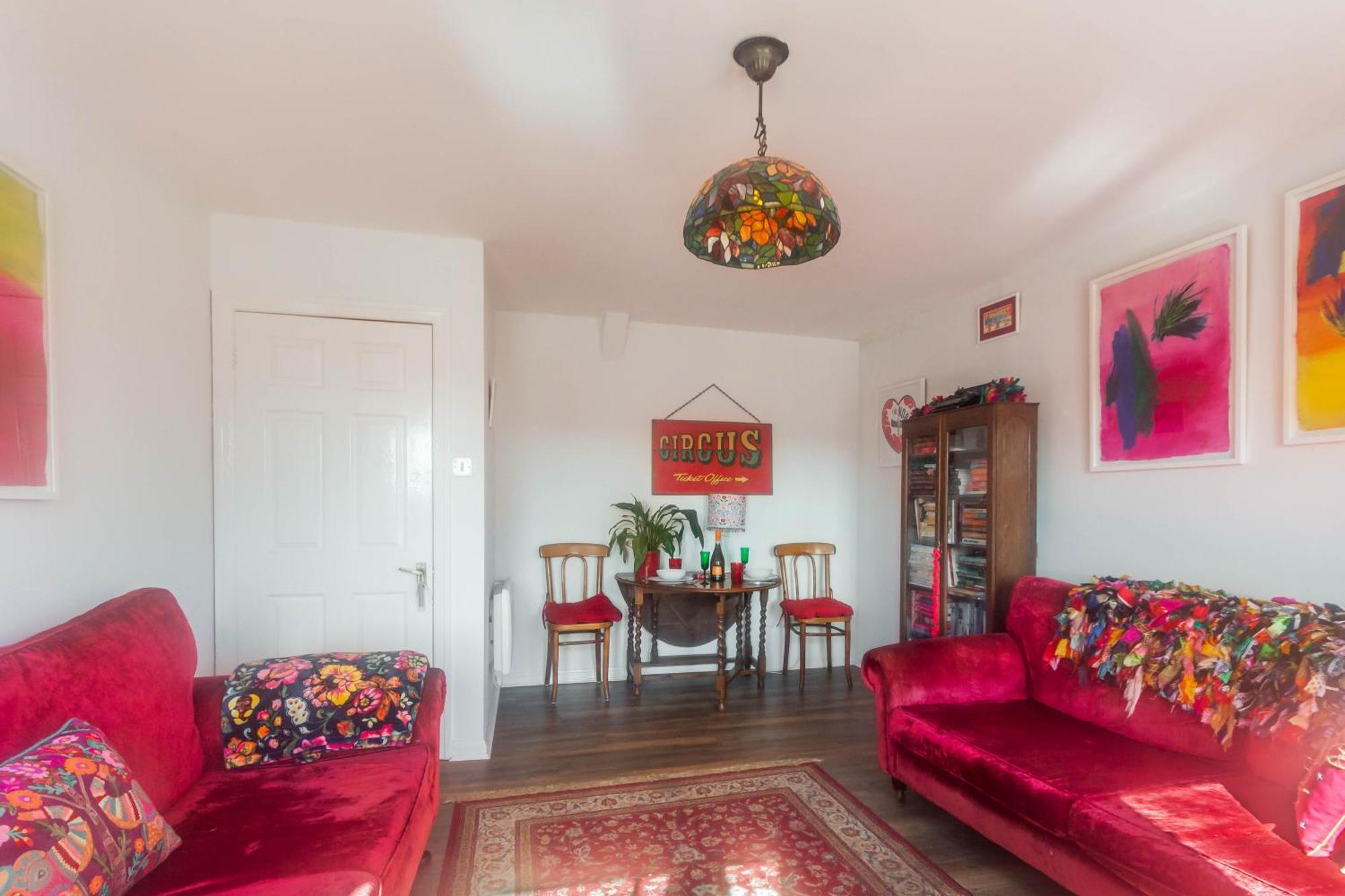 Alnwick Book Nook - Dog Friendly Apartment Exterior photo