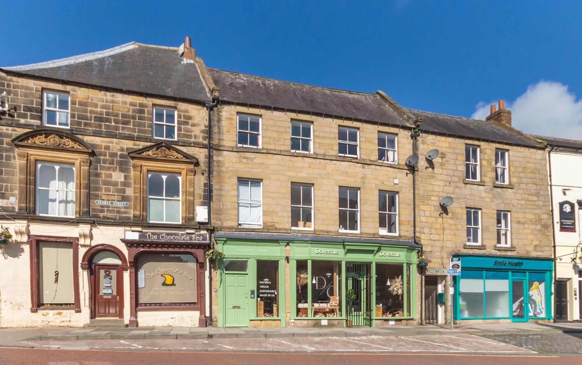 Alnwick Book Nook - Dog Friendly Apartment Exterior photo